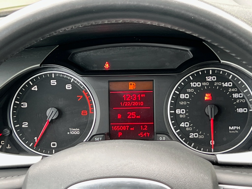 Photo 14 of this AUDI A4