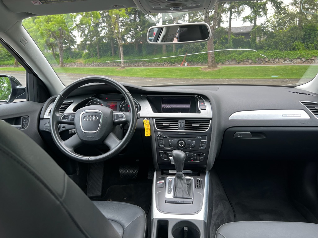 Photo 12 of this AUDI A4