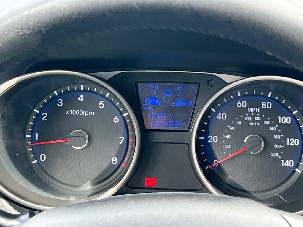 Photo 13 of this HYUNDAI TUCSON