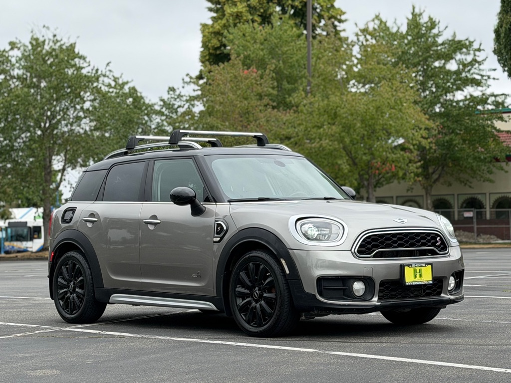 Photo 7 of this MINI COOPER