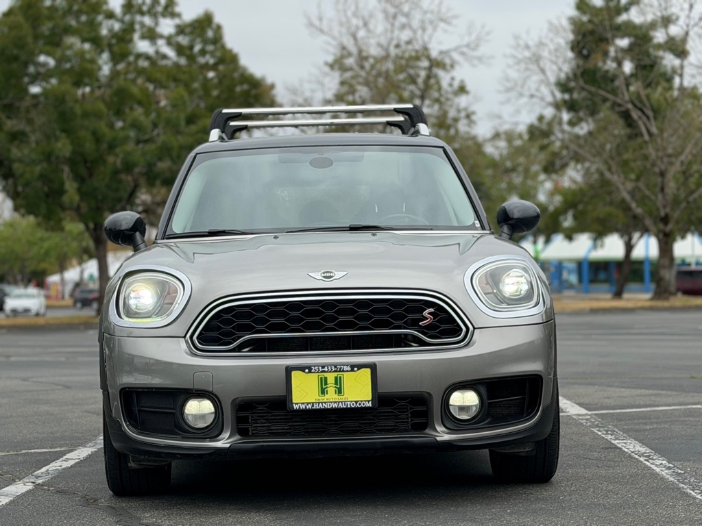 Photo 8 of this MINI COOPER