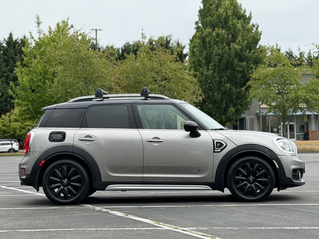 Photo 6 of this MINI COOPER