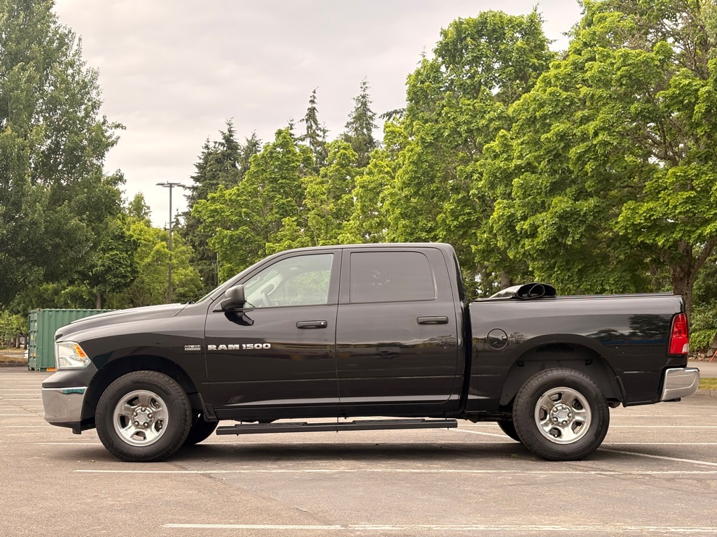 Photo 2 of this DODGE RAM 1500