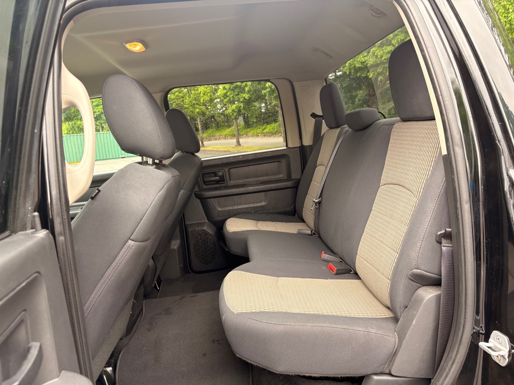 Photo 16 of this DODGE RAM 1500