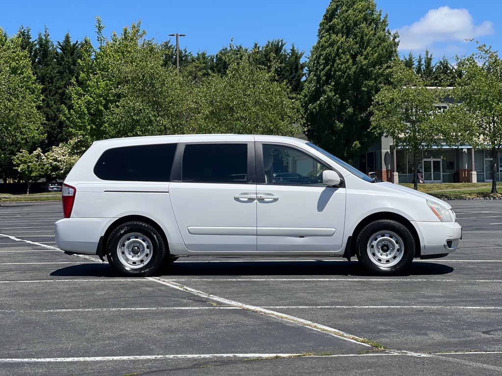 Photo 6 of this KIA SEDONA