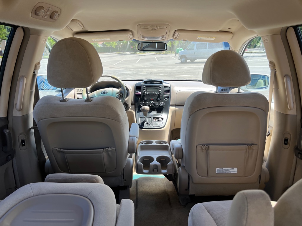 Photo 15 of this KIA SEDONA