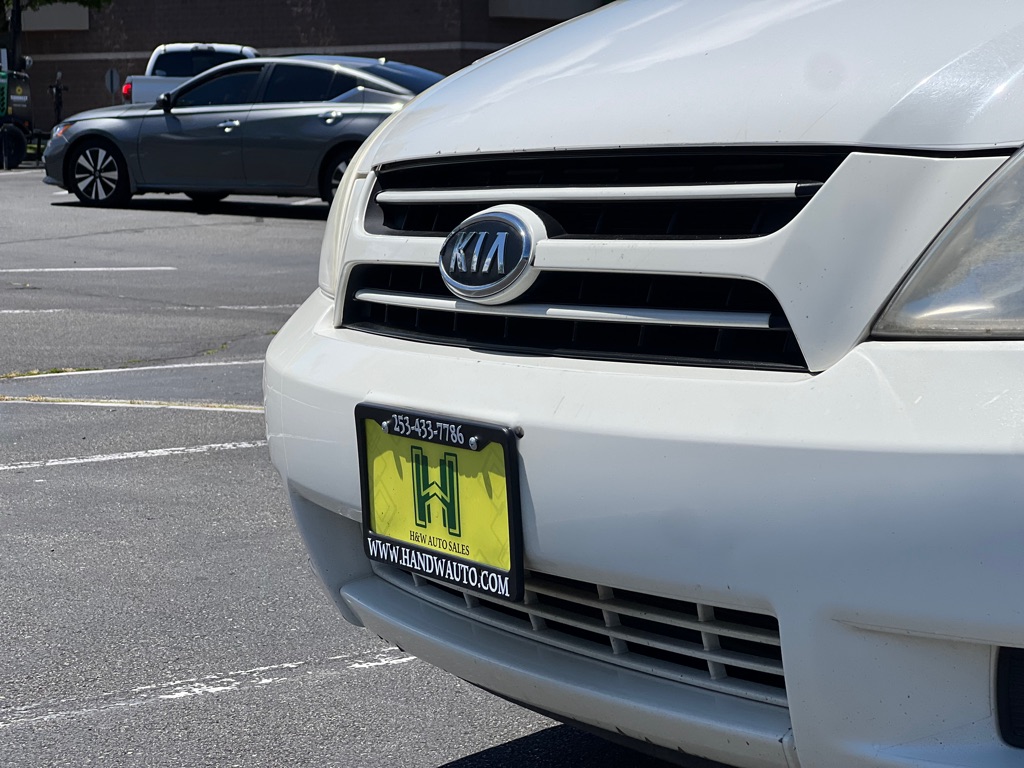 Photo 17 of this KIA SEDONA