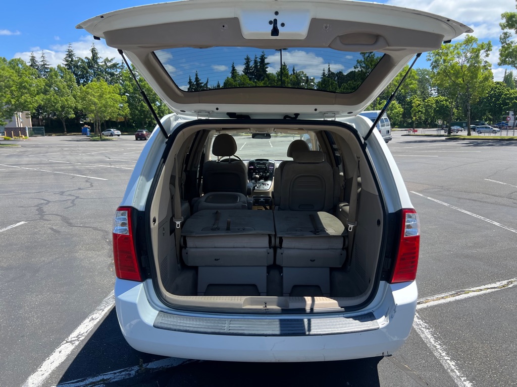 Photo 13 of this KIA SEDONA