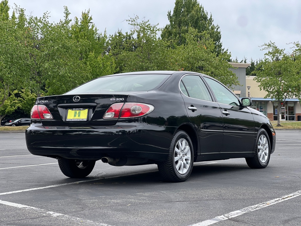 Photo 5 of this LEXUS ES