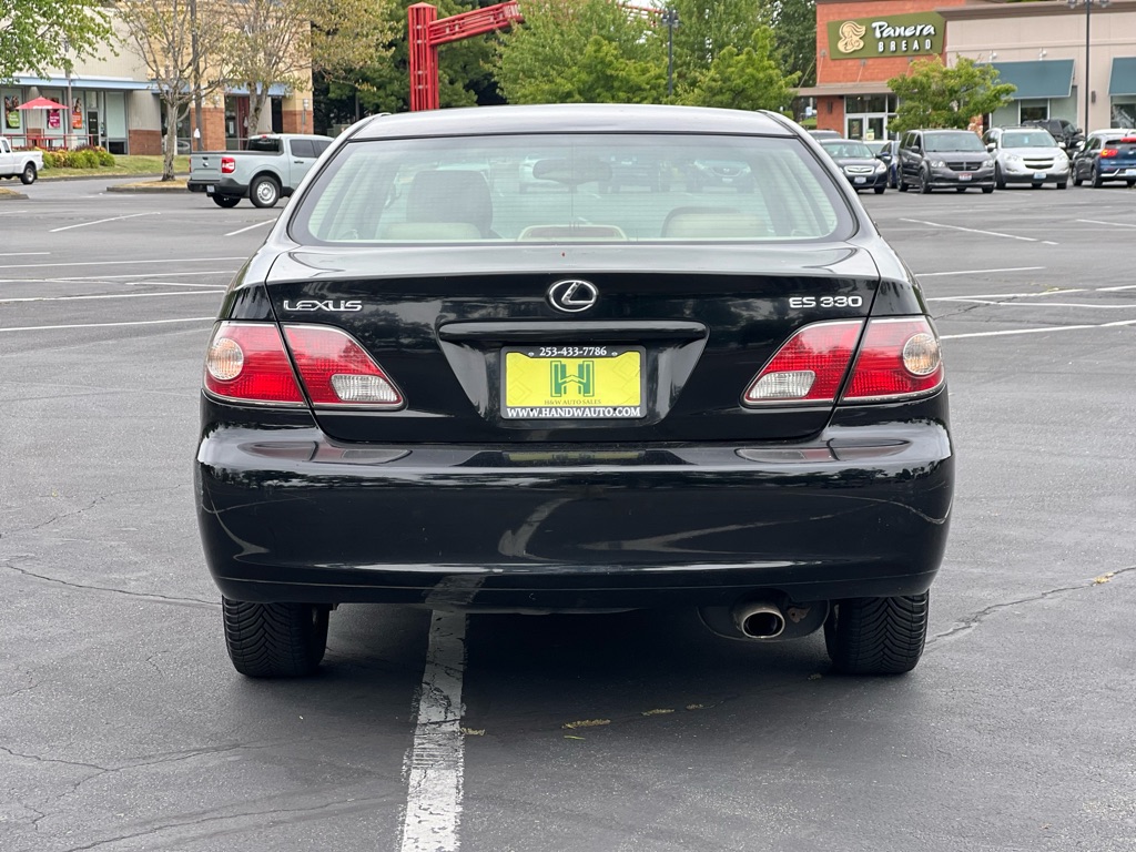 Photo 4 of this LEXUS ES