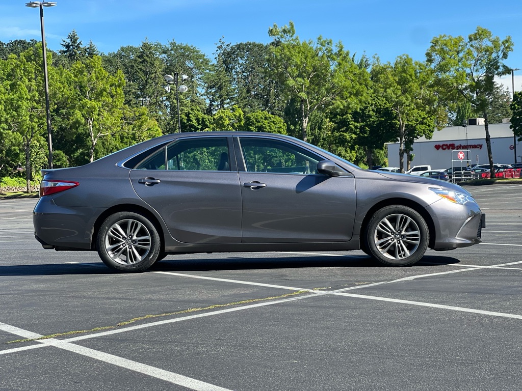 Photo 6 of this TOYOTA CAMRY