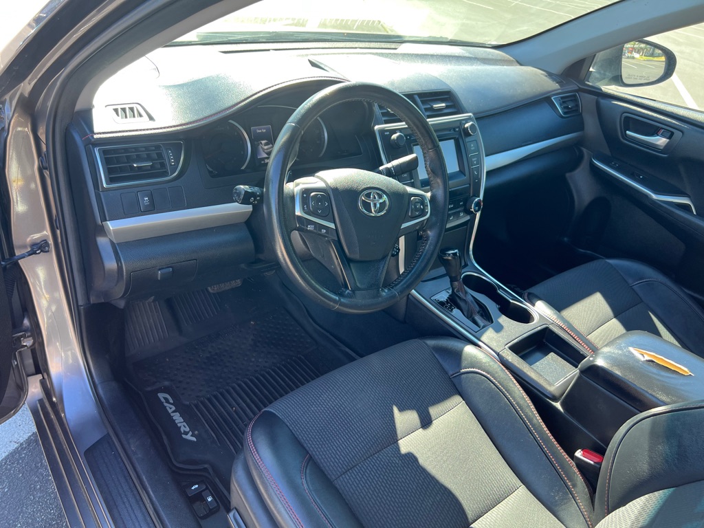 Photo 10 of this TOYOTA CAMRY