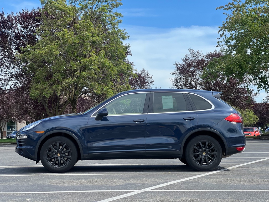 Photo 2 of this PORSCHE CAYENNE