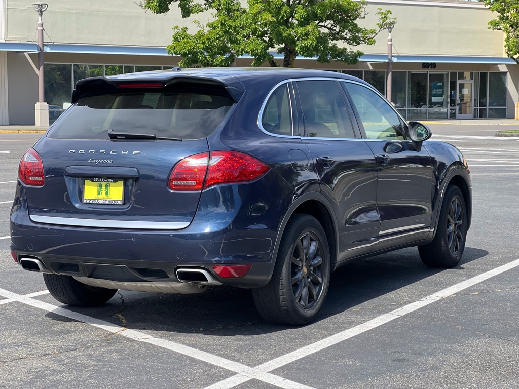 Photo 5 of this PORSCHE CAYENNE