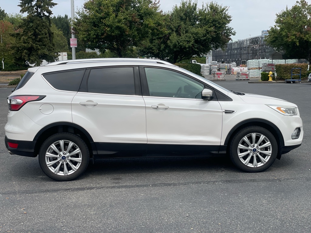 Photo 7 of this FORD ESCAPE
