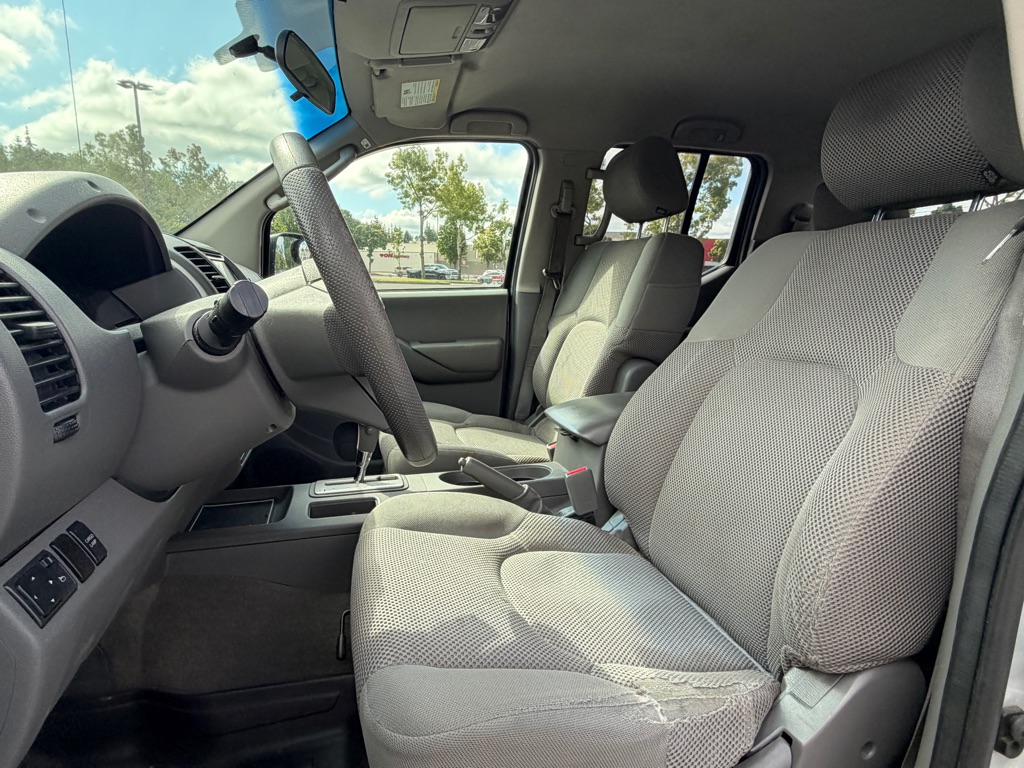 Photo 9 of this NISSAN FRONTIER