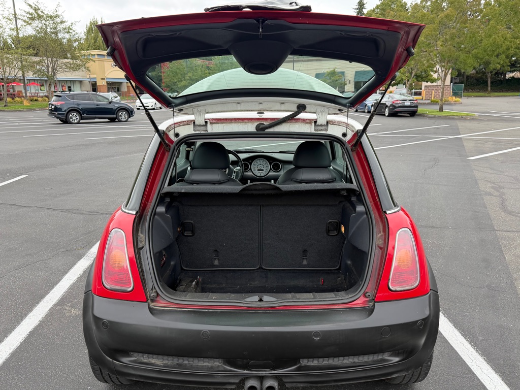 Photo 14 of this MINI COOPER