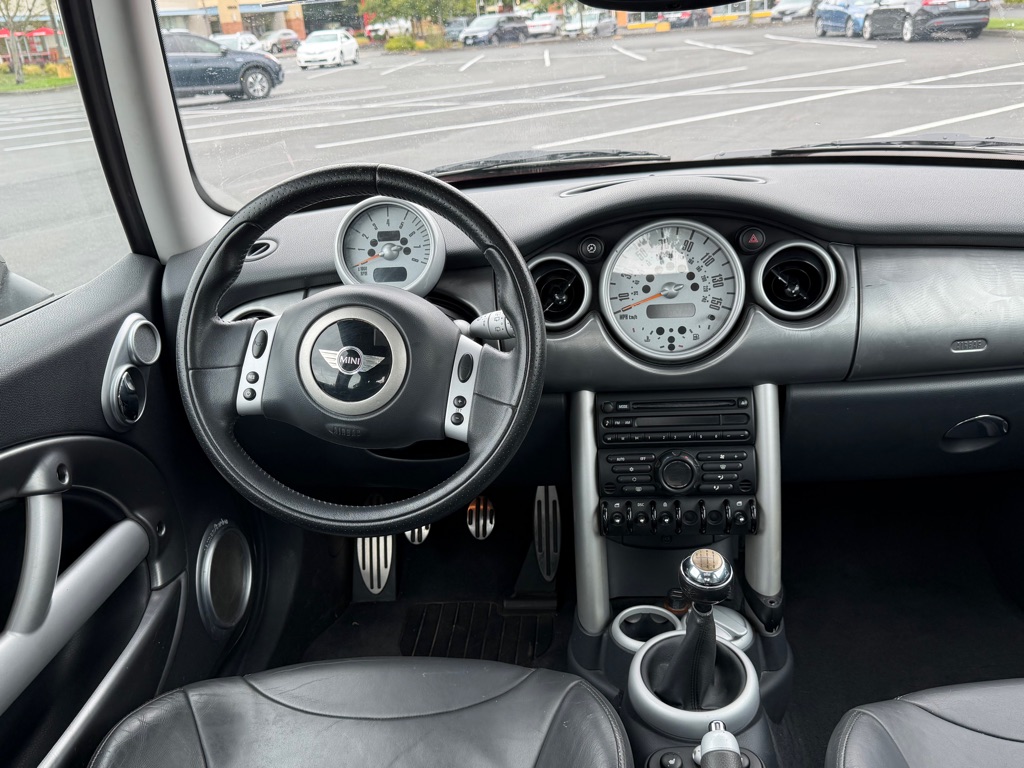 Photo 12 of this MINI COOPER