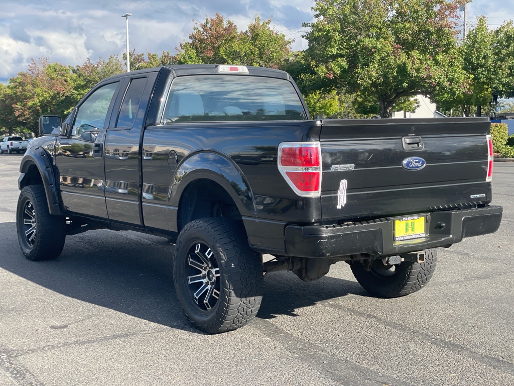 Photo 6 of this FORD F150