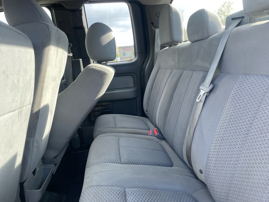 Photo 13 of this FORD F150