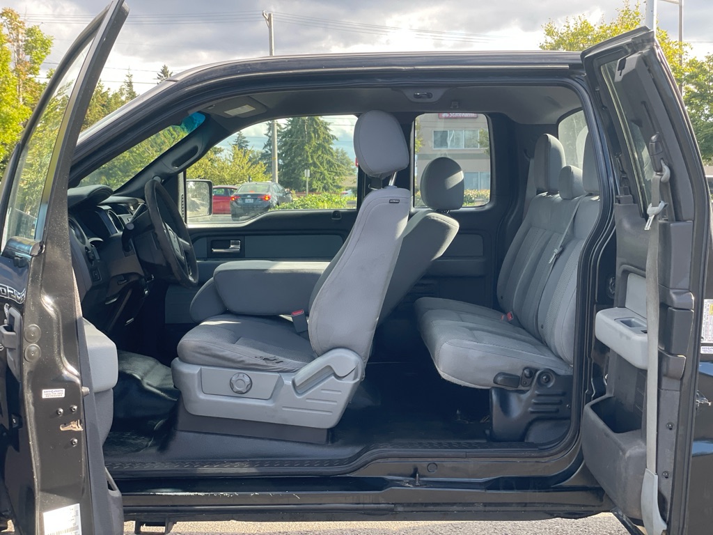Photo 9 of this FORD F150