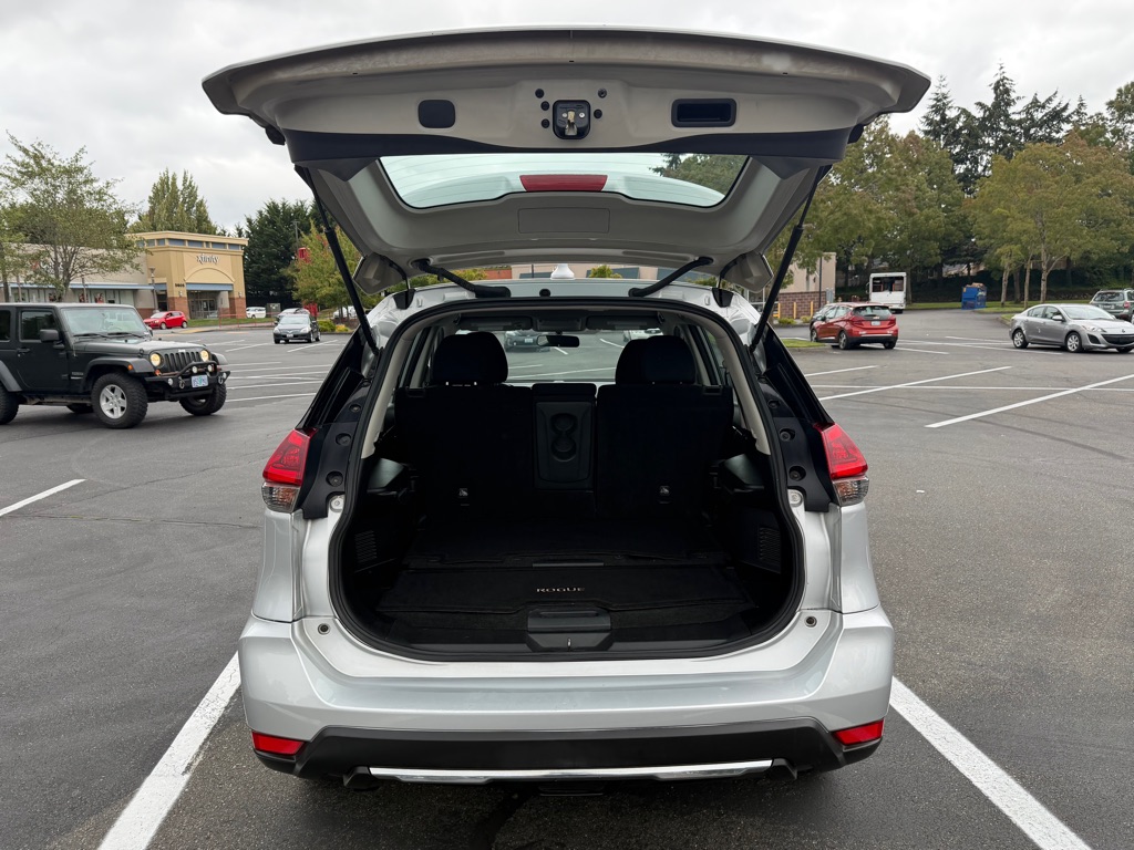 Photo 16 of this NISSAN ROGUE