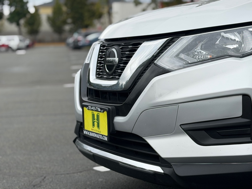 Photo 19 of this NISSAN ROGUE