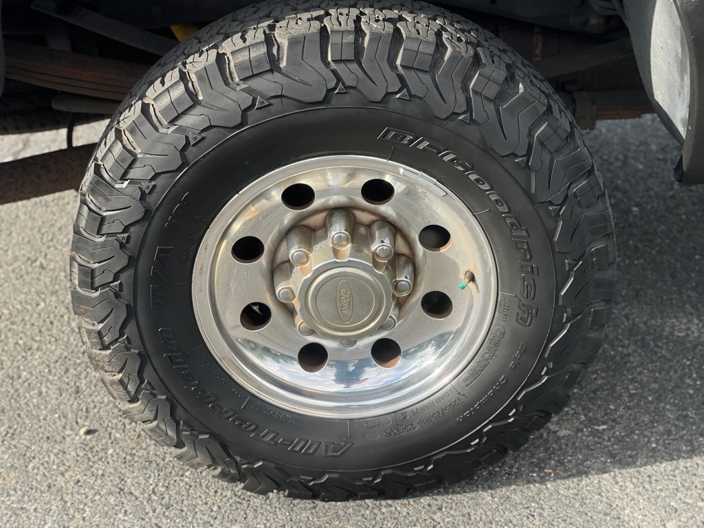 Photo 17 of this FORD F250