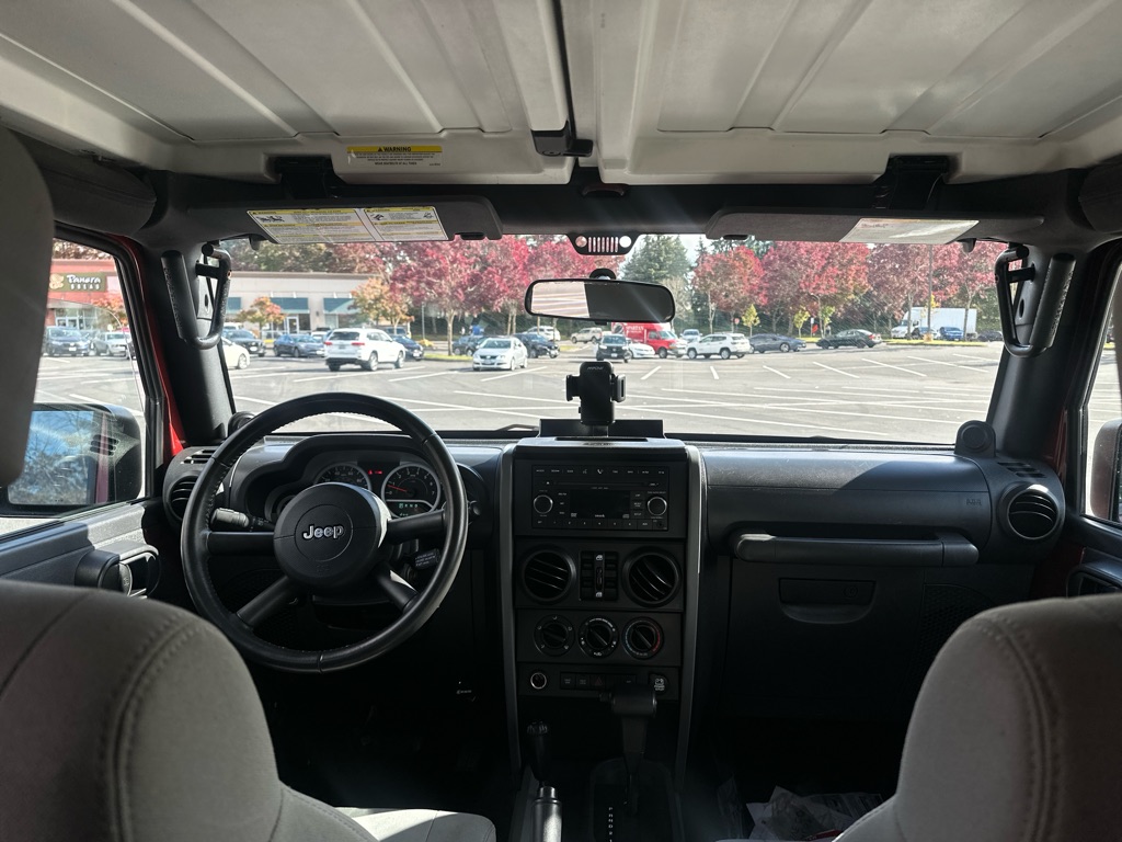 Photo 8 of this JEEP WRANGLER UNLIMI