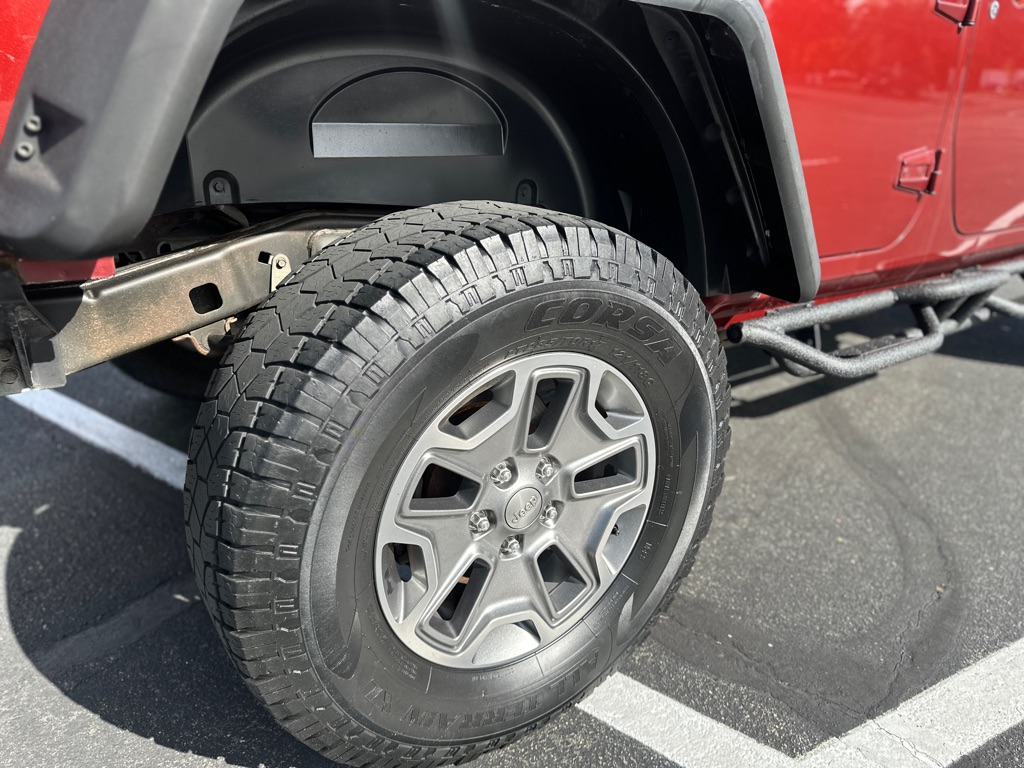 Photo 16 of this JEEP WRANGLER UNLIMI