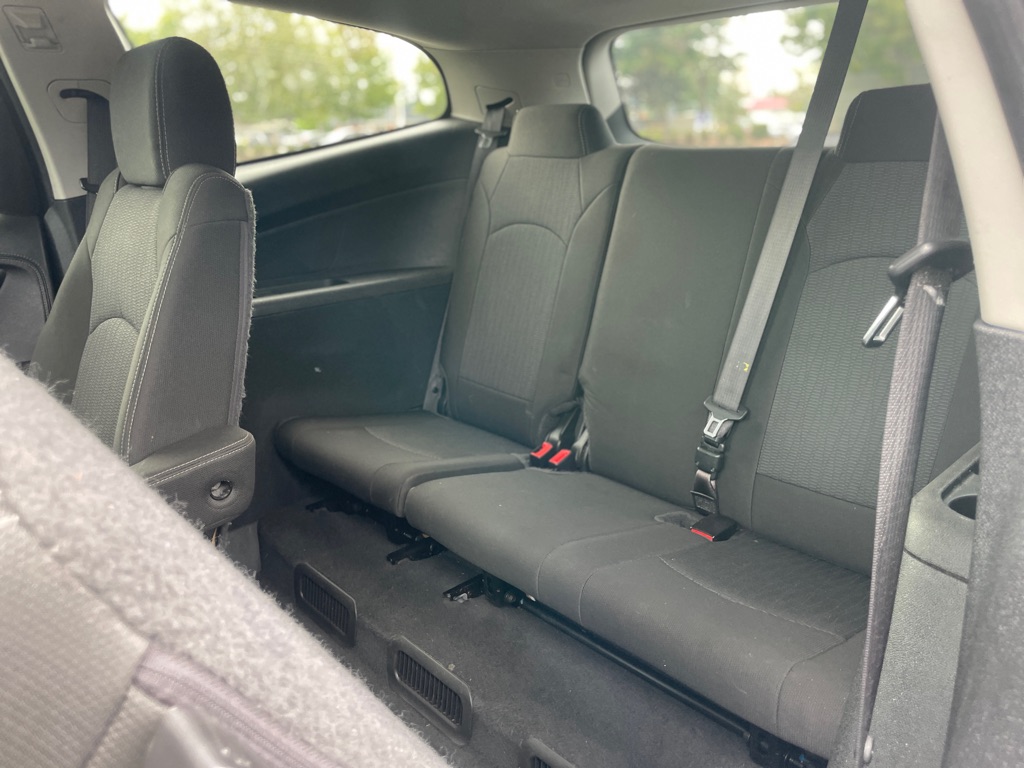 Photo 14 of this CHEVROLET TRAVERSE