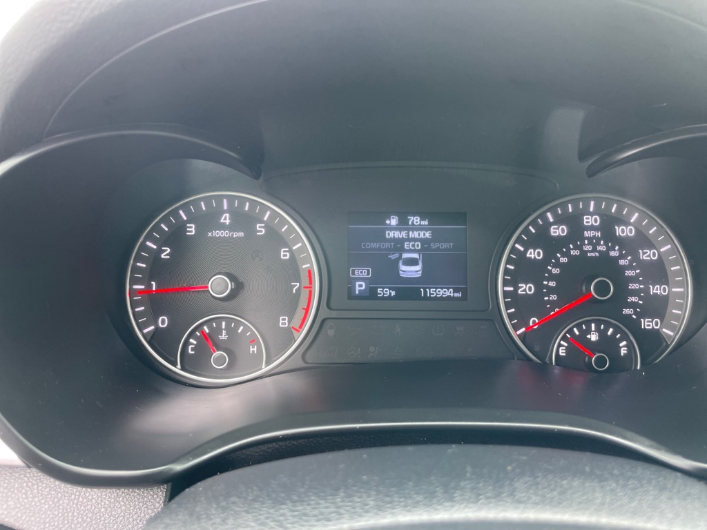 Photo 11 of this KIA OPTIMA