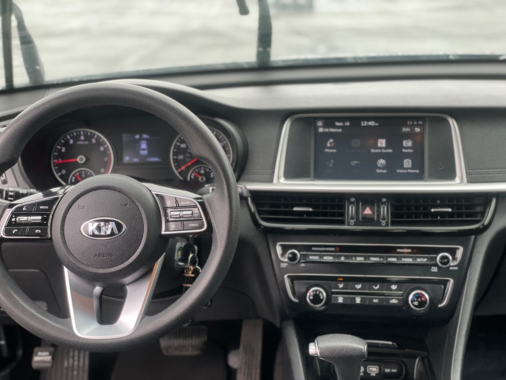 Photo 9 of this KIA OPTIMA
