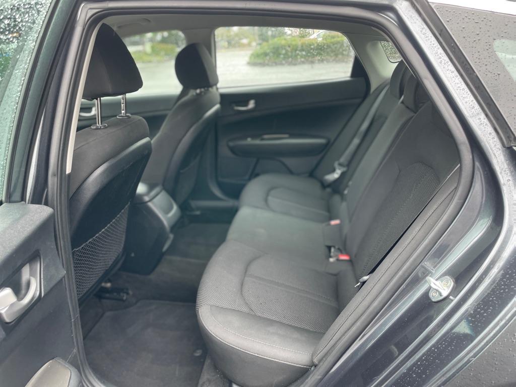 Photo 15 of this KIA OPTIMA