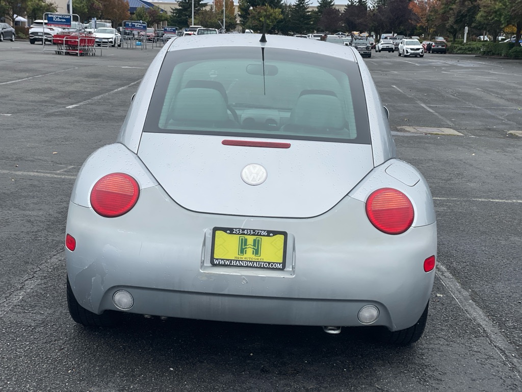 Photo 4 of this VOLKSWAGEN NEW BEETLE