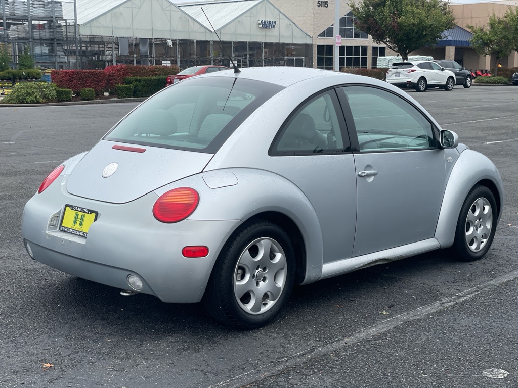 Photo 3 of this VOLKSWAGEN NEW BEETLE