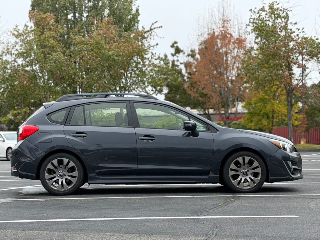 Photo 6 of this SUBARU IMPREZA