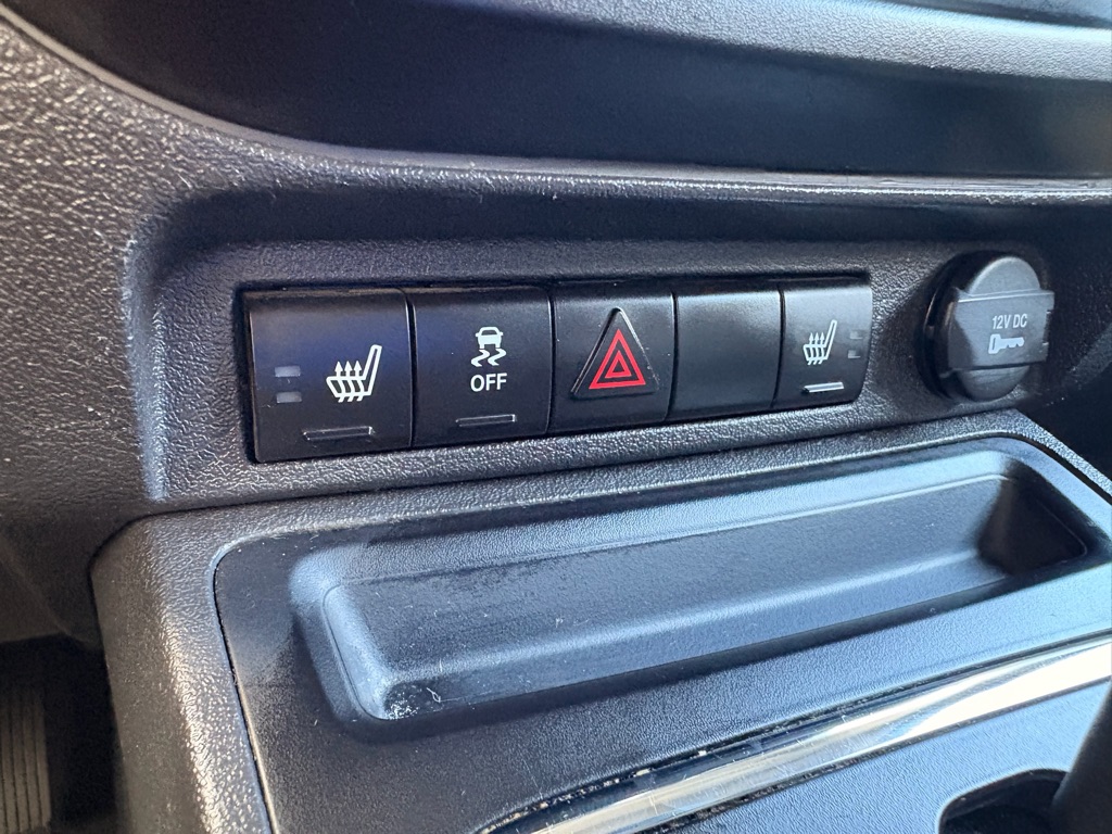 Photo 15 of this JEEP PATRIOT
