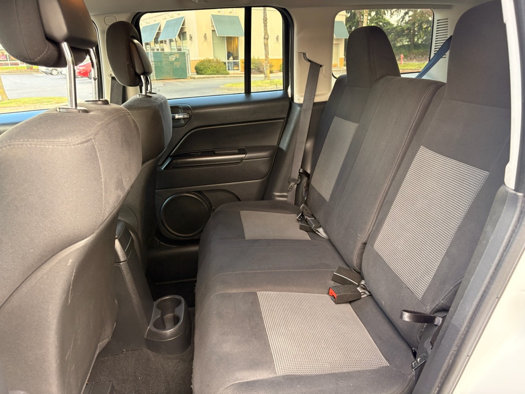 Photo 16 of this JEEP PATRIOT