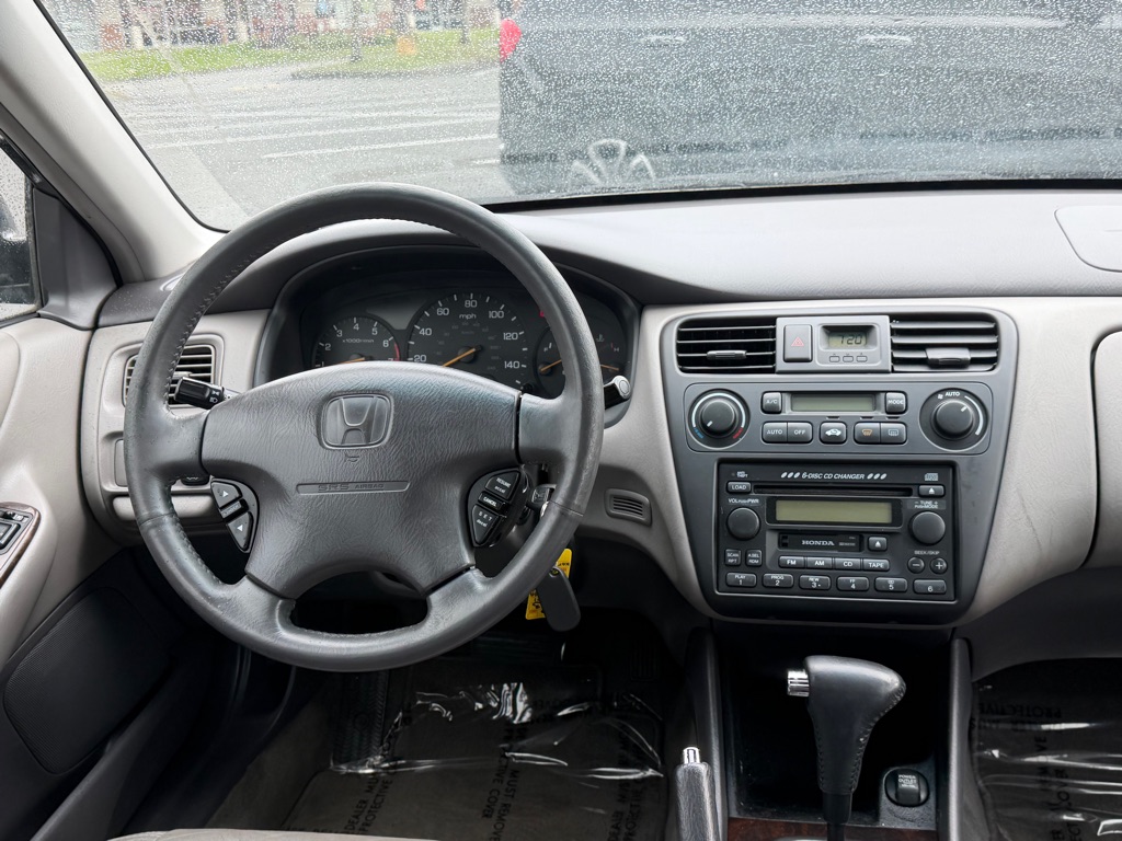 Photo 11 of this HONDA ACCORD