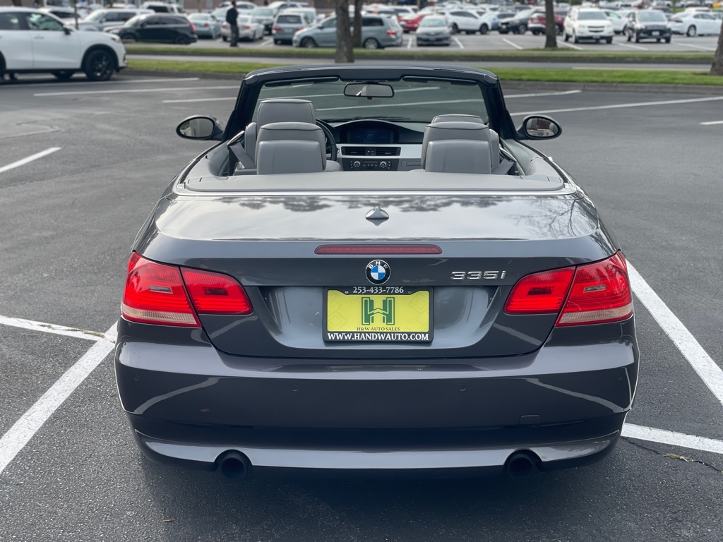 Photo 4 of this BMW 335