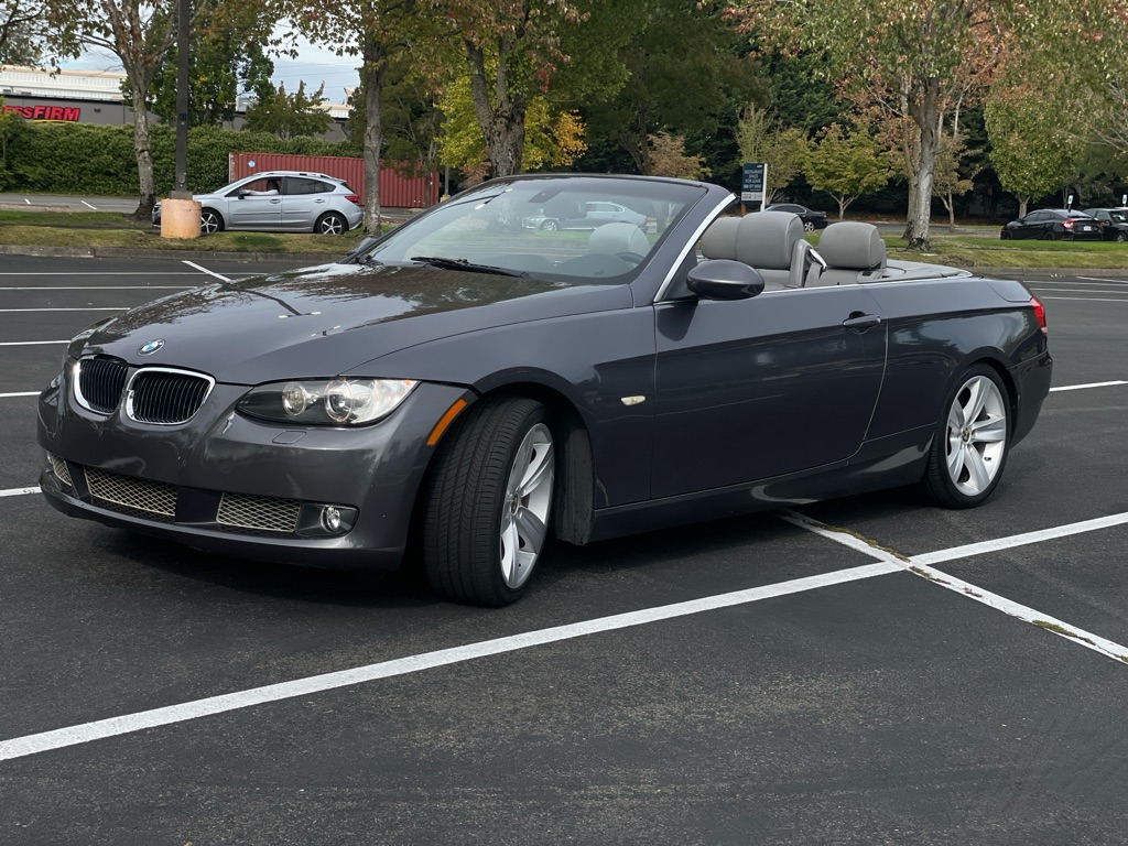 Photo 7 of this BMW 335