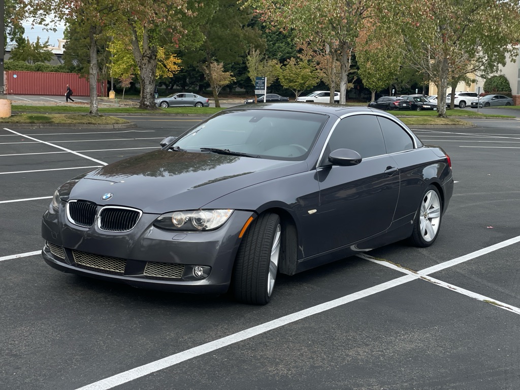 Photo 11 of this BMW 335