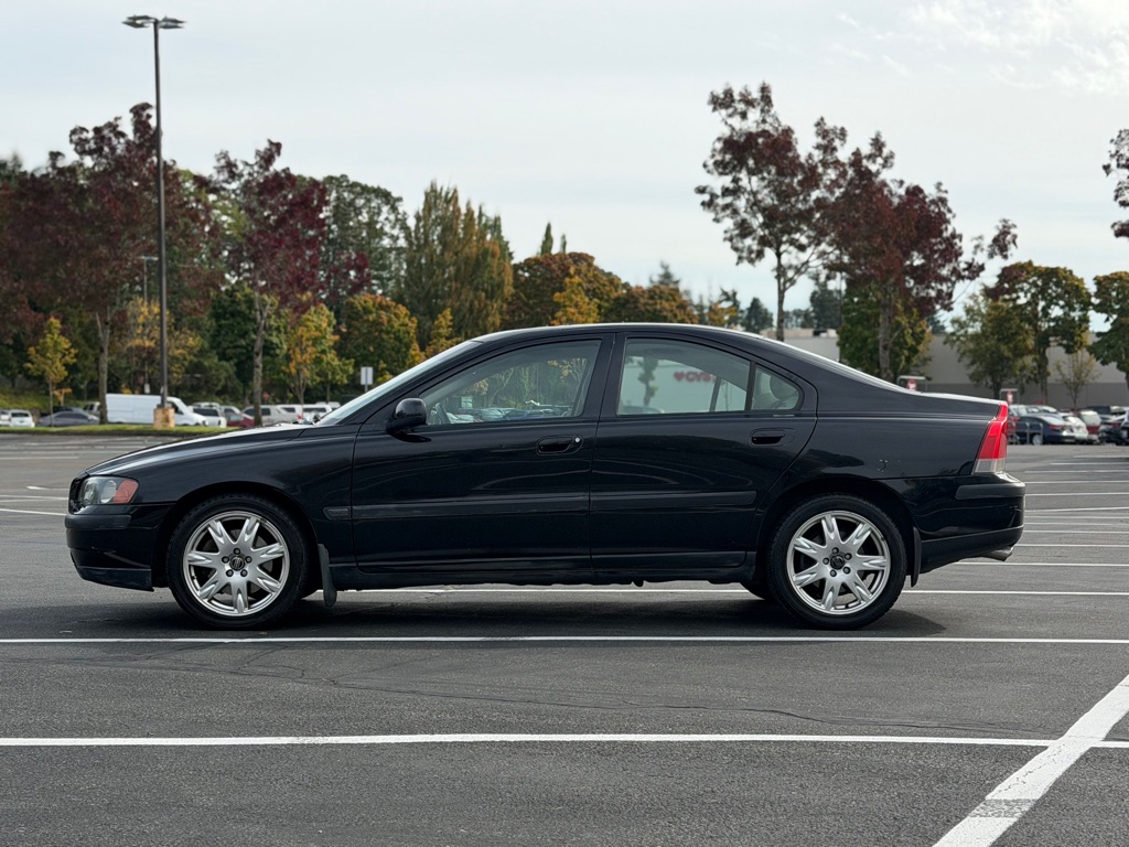 Photo 2 of this VOLVO S60