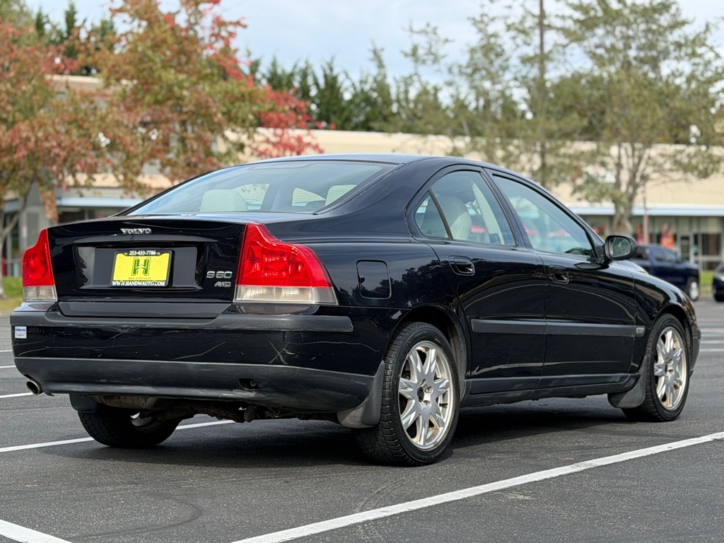 Photo 5 of this VOLVO S60