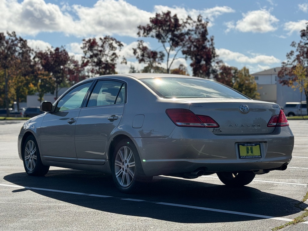 Photo 3 of this TOYOTA AVALON