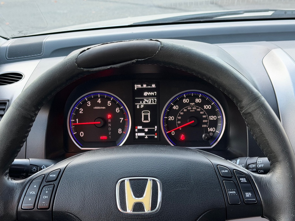 Photo 12 of this HONDA CR-V