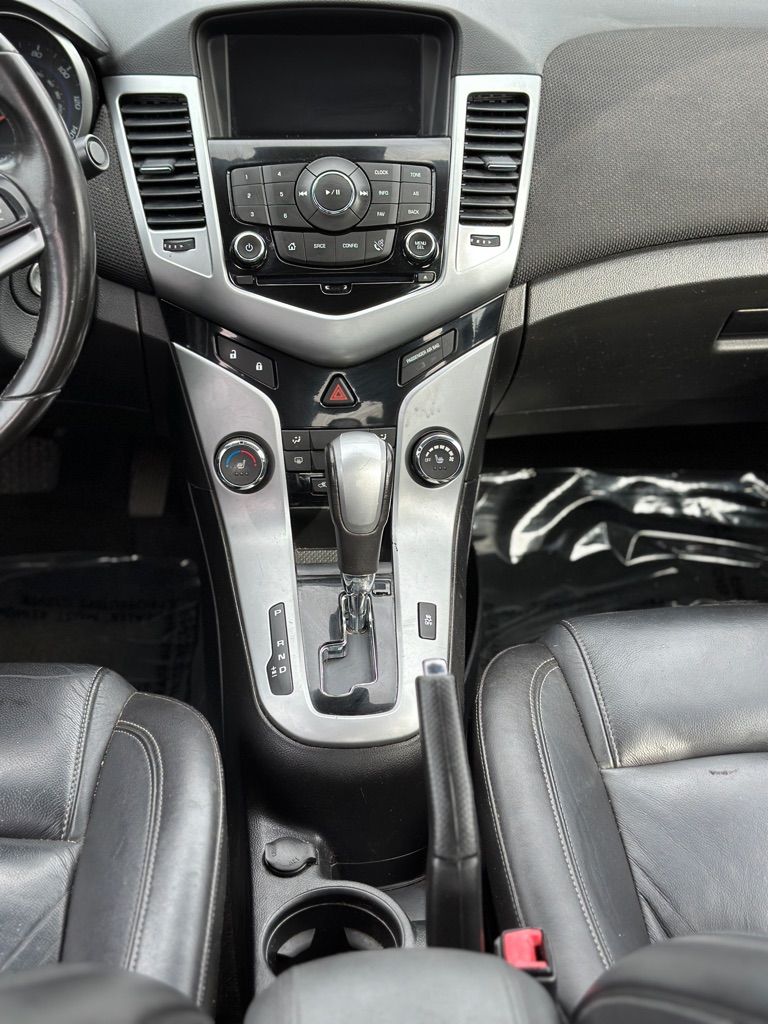 Photo 11 of this CHEVROLET CRUZE
