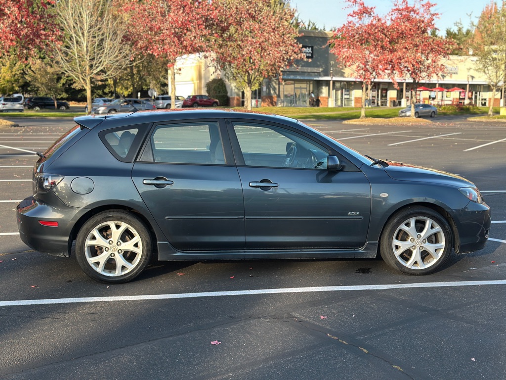 Photo 6 of this MAZDA 3