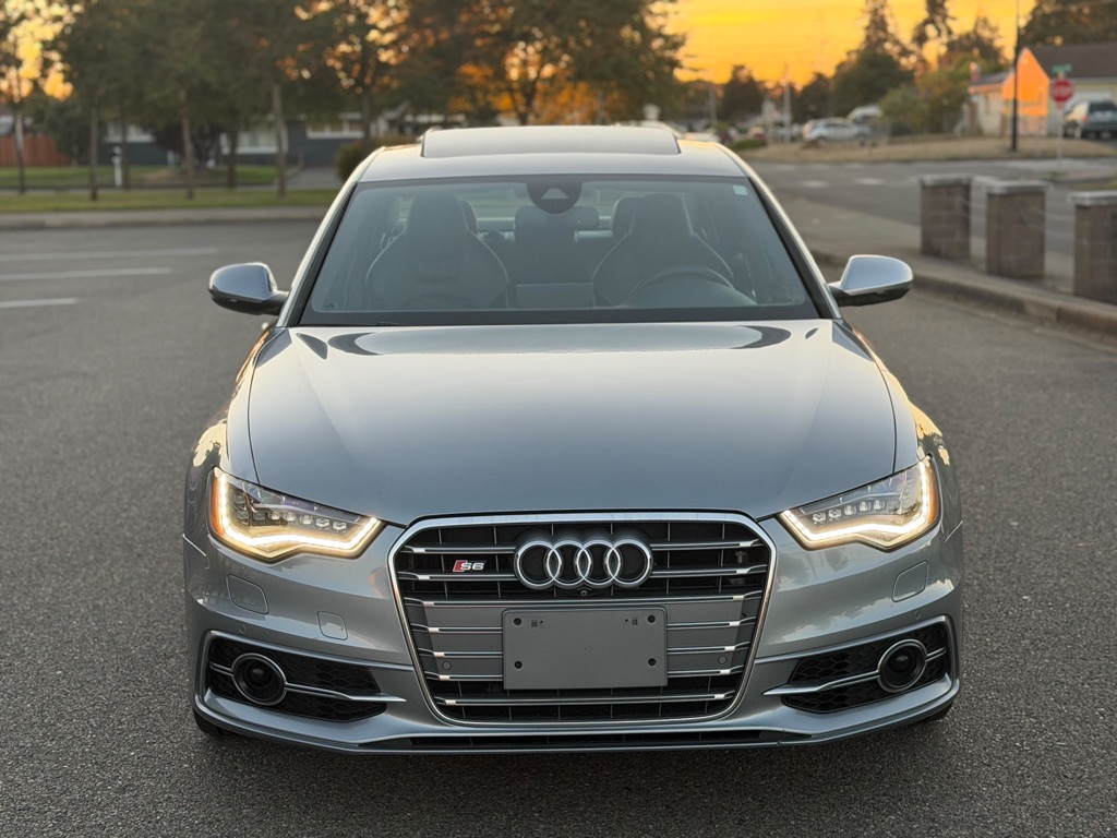 Photo 8 of this AUDI S6